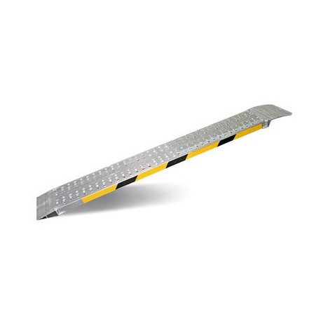 RAMPA DE ALUMINIO FIJA 200 X 2000 MM. SVELT