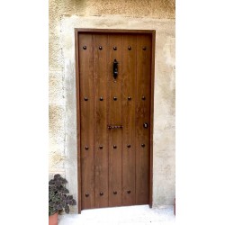 PUERTA DE ENTRADA RUSTICA NOGAL 80cm LEFT